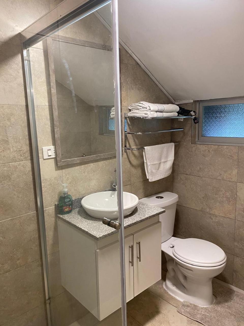 Hospedaje En Quito Norte, Apartamento & Suite Independientes Екстер'єр фото